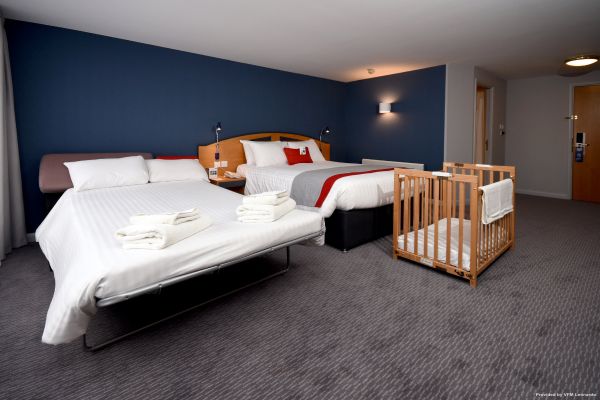 Holiday Inn Express LIVERPOOL - ROYAL ALBERT DOCK (Liverpool)